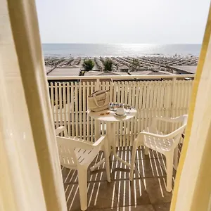 3* Hotel Byron