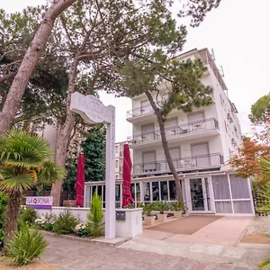 3* Hotel Maarea